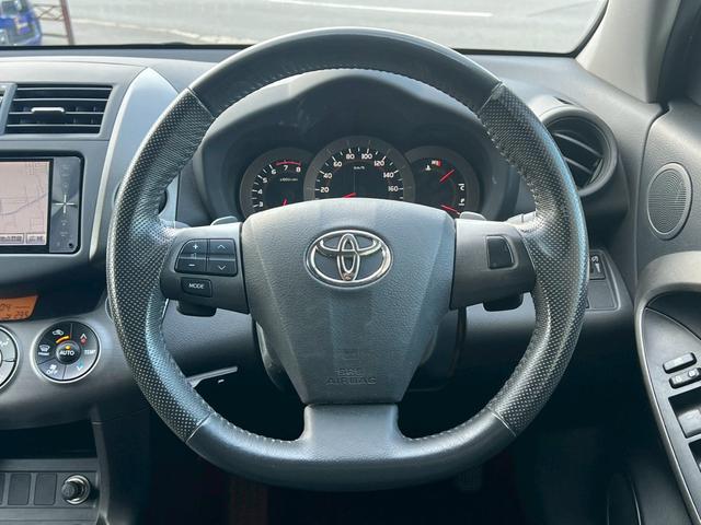 ヴァンガード ２４０Ｓ　ワンオーナー　７人乗り　純正ナビ　バックカメラ　記録簿１３枚　禁煙車　ビルトインＥＴＣ（6枚目）