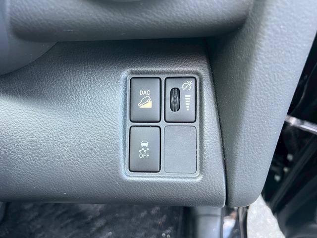 ヴァンガード ２４０Ｓ　ワンオーナー　７人乗り　純正ナビ　バックカメラ　記録簿１３枚　禁煙車　ビルトインＥＴＣ（11枚目）