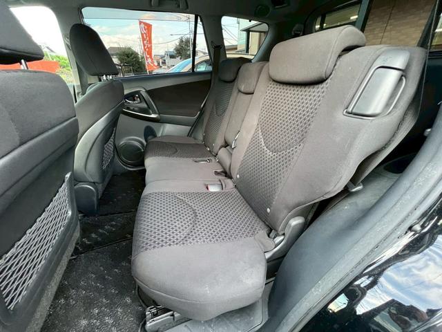 ヴァンガード ２４０Ｓ　ワンオーナー　７人乗り　純正ナビ　バックカメラ　記録簿１３枚　禁煙車　ビルトインＥＴＣ（21枚目）