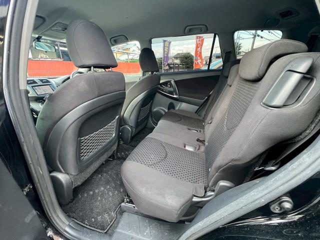 ヴァンガード ２４０Ｓ　ワンオーナー　７人乗り　純正ナビ　バックカメラ　記録簿１３枚　禁煙車　ビルトインＥＴＣ（22枚目）