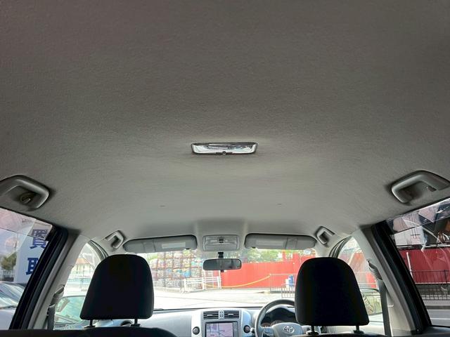 ヴァンガード ２４０Ｓ　ワンオーナー　７人乗り　純正ナビ　バックカメラ　記録簿１３枚　禁煙車　ビルトインＥＴＣ（24枚目）