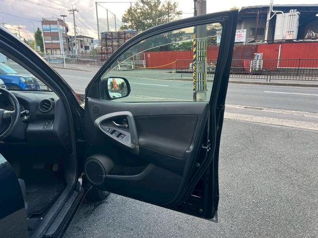 ヴァンガード ２４０Ｓ　ワンオーナー　７人乗り　純正ナビ　バックカメラ　記録簿１３枚　禁煙車　ビルトインＥＴＣ（43枚目）