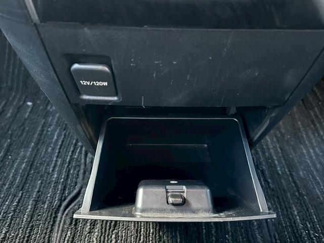 アルファード 2.5S タイプゴールド ワンオーナー 純正フリップダウンモニター 両側電動スライドドア クルーズコントロール 純正ナビ フルセグTV バックカメラ(17枚目)