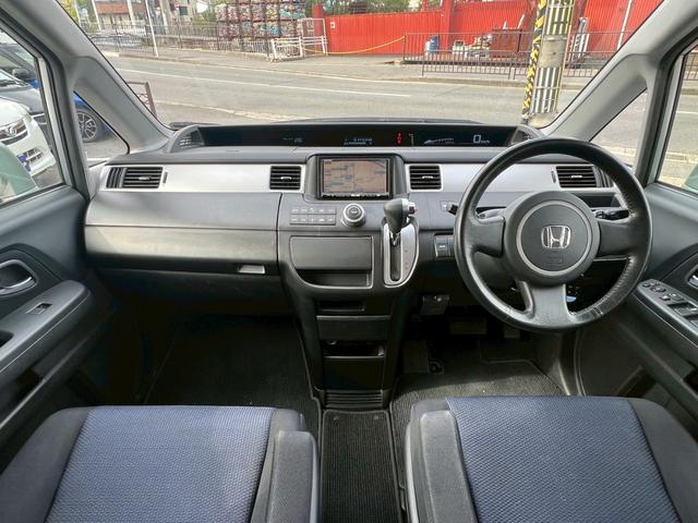 ステップワゴン スパーダＳ　Ｚパッケージ　社外ナビ　フリップダウン　バックカメラ　ＥＴＣ　両側パワースライドドア（2枚目）