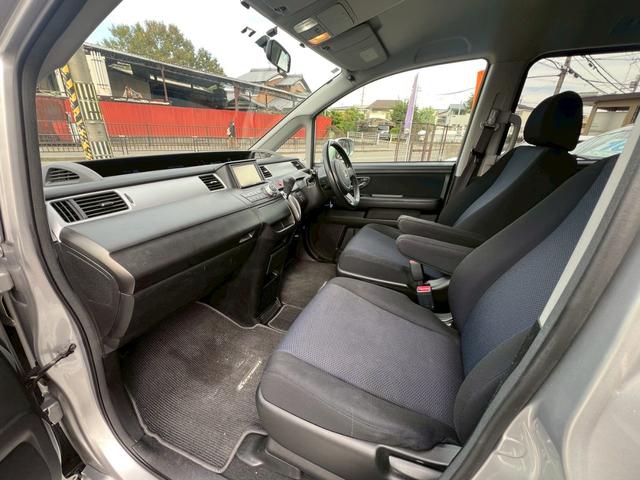 ステップワゴン スパーダＳ　Ｚパッケージ　社外ナビ　フリップダウン　バックカメラ　ＥＴＣ　両側パワースライドドア（16枚目）