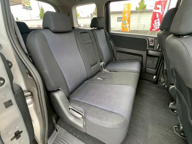 ステップワゴン スパーダＳ　Ｚパッケージ　社外ナビ　フリップダウン　バックカメラ　ＥＴＣ　両側パワースライドドア（17枚目）