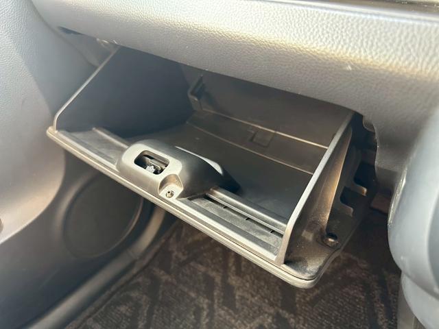 モコ Ｘ　純正オーディオ／インテリジェントキー×２／　プッシュスタート／オートエアコン（13枚目）