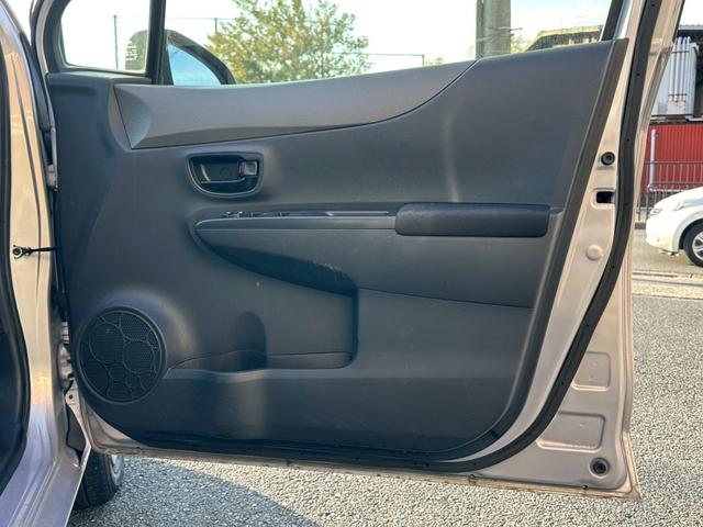 ヴィッツ Ｆ　スマイルエディション　プッシュスタート／スマートキー／ＥＴＣ（30枚目）