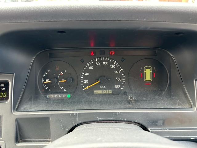 ハイエースコミューター スーパーロングDX ワンオーナー 福祉車両 車椅子2基 8人乗り バッテリー新品 ディーゼル(9枚目)