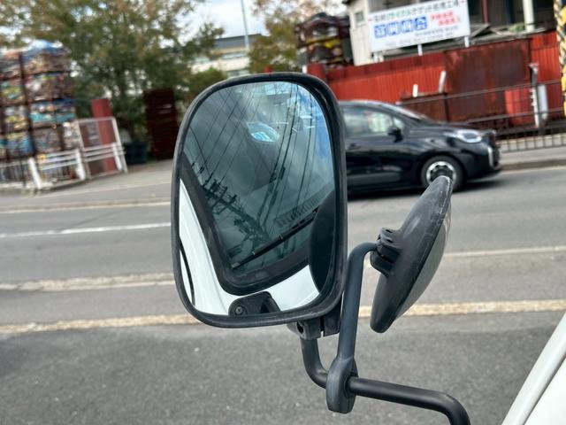 ハイエースコミューター スーパーロングDX ワンオーナー 福祉車両 車椅子2基 8人乗り バッテリー新品 ディーゼル(32枚目)