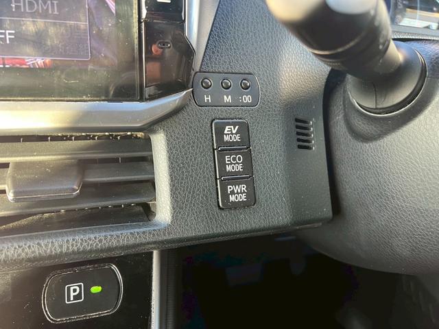 ヴォクシー ハイブリッドZS 煌 TRDエアロ 車高調 禁煙車 アルパインナビ 後席モニター 両側電動 レザー調シートカバー 衝突軽減 シートヒーター Bカメラ(14枚目)