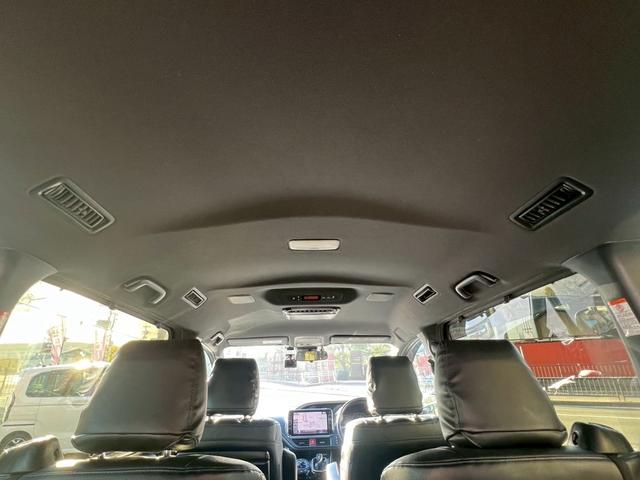 ヴォクシー ハイブリッドZS 煌 TRDエアロ 車高調 禁煙車 アルパインナビ 後席モニター 両側電動 レザー調シートカバー 衝突軽減 シートヒーター Bカメラ(19枚目)