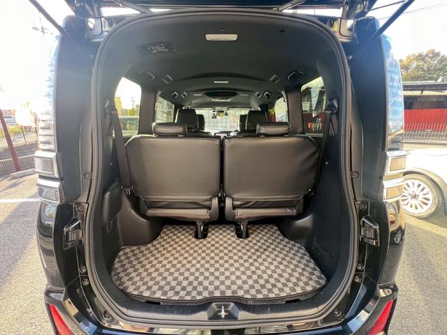 ヴォクシー ハイブリッドZS 煌 TRDエアロ 車高調 禁煙車 アルパインナビ 後席モニター 両側電動 レザー調シートカバー 衝突軽減 シートヒーター Bカメラ(30枚目)