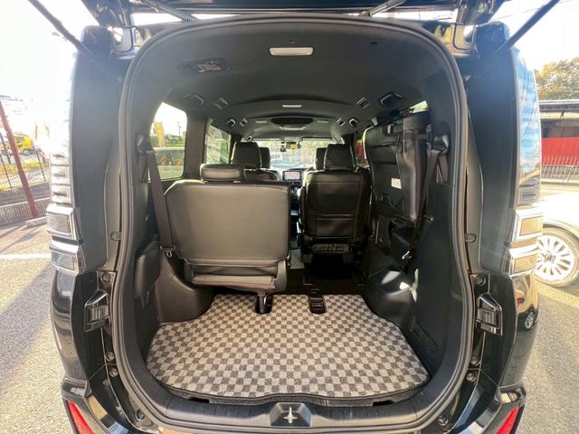 ヴォクシー ハイブリッドZS 煌 TRDエアロ 車高調 禁煙車 アルパインナビ 後席モニター 両側電動 レザー調シートカバー 衝突軽減 シートヒーター Bカメラ(31枚目)