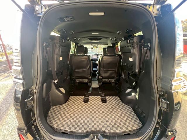 ヴォクシー ハイブリッドZS 煌 TRDエアロ 車高調 禁煙車 アルパインナビ 後席モニター 両側電動 レザー調シートカバー 衝突軽減 シートヒーター Bカメラ(32枚目)