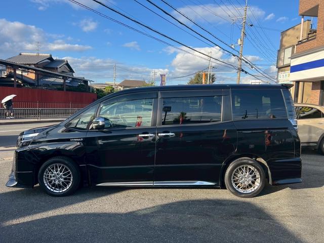 ヴォクシー ハイブリッドZS 煌 TRDエアロ 車高調 禁煙車 アルパインナビ 後席モニター 両側電動 レザー調シートカバー 衝突軽減 シートヒーター Bカメラ(36枚目)