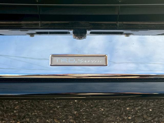 ヴォクシー ハイブリッドZS 煌 TRDエアロ 車高調 禁煙車 アルパインナビ 後席モニター 両側電動 レザー調シートカバー 衝突軽減 シートヒーター Bカメラ(51枚目)