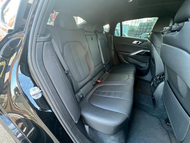 Ｘ６ ｘＤｒｉｖｅ　３５ｄ　Ｍスポーツ　スカイラウンジパノラマガラスルーフ／黒革シート／純正ＯＰ２２インチＡＷ／純正ナビ／全方位カメラ／ヘッドアップディスプレイ／シートヒーター／コンフォートアクセス／パワーバックドア（23枚目）