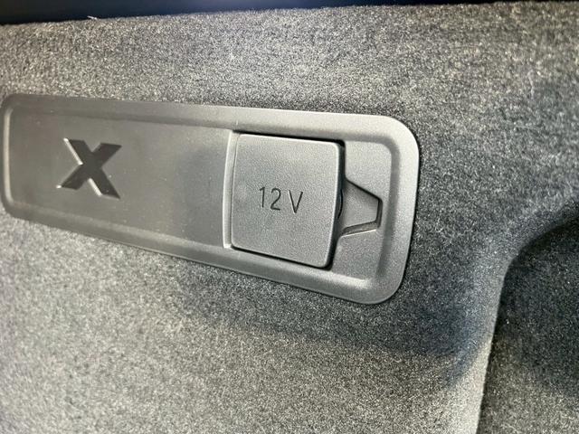 Ｘ６ ｘＤｒｉｖｅ　３５ｄ　Ｍスポーツ　スカイラウンジパノラマガラスルーフ／黒革シート／純正ＯＰ２２インチＡＷ／純正ナビ／全方位カメラ／ヘッドアップディスプレイ／シートヒーター／コンフォートアクセス／パワーバックドア（38枚目）