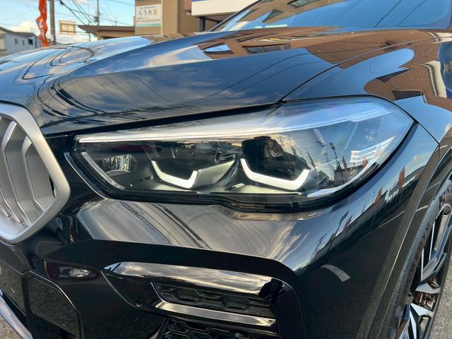 Ｘ６ ｘＤｒｉｖｅ　３５ｄ　Ｍスポーツ　スカイラウンジパノラマガラスルーフ／黒革シート／純正ＯＰ２２インチＡＷ／純正ナビ／全方位カメラ／ヘッドアップディスプレイ／シートヒーター／コンフォートアクセス／パワーバックドア（40枚目）