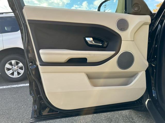 レンジローバーイヴォーク ピュア　４ＷＤ　パノラマガラスルーフ　レザーシート　パワーシート　パワーバックドア　オートクルーズ　純正ナビ（31枚目）