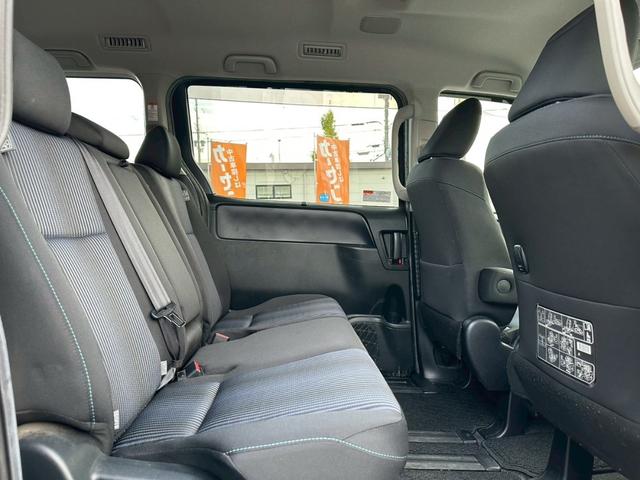 ヴォクシー ZS 煌 ワンオーナー/社外ナビ・TV/バックモニター/禁煙車/両側パワースライドドア/純正ビルトインETC/スマートキー/プッシュスタート/純正16インチアルミホイール/LEDヘッドランプ(23枚目)