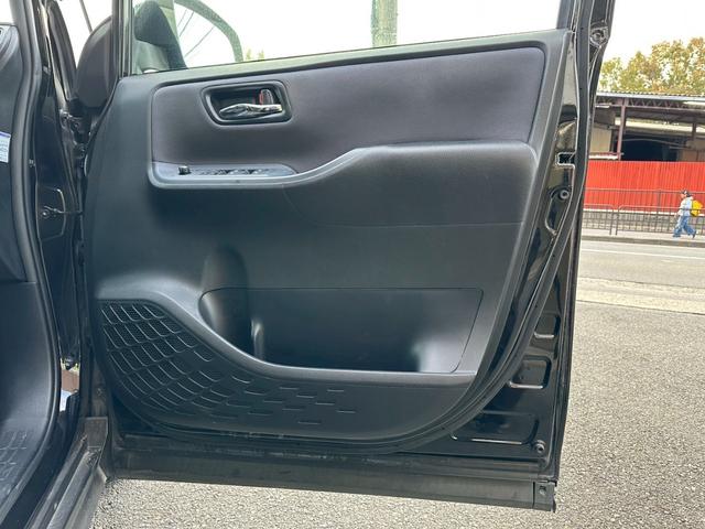 ヴォクシー ZS 煌 ワンオーナー/社外ナビ・TV/バックモニター/禁煙車/両側パワースライドドア/純正ビルトインETC/スマートキー/プッシュスタート/純正16インチアルミホイール/LEDヘッドランプ(34枚目)