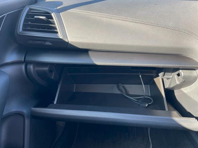 インプレッサスポーツ １．６ｉ－Ｌアイサイト　１．６ｉ－Ｌアイサイト（５名）　アドバンスドセイフティＰＫＧ　クリアビューＰ　革巻きステアリングホイールＳ　ステアリング連動ＬＥＤヘッドランプ　ヘッドランプウォッシャー　キーレスアクセス＆プッシュＳ（16枚目）