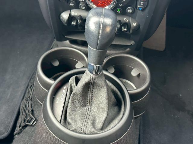ＭＩＮＩ クーパーＳ　クロスオーバー　社外ナビ　シートヒーター　ワンセグＴＶ　バックカメラ（11枚目）