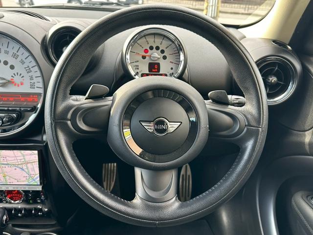 ＭＩＮＩ クーパーＳ　クロスオーバー　社外ナビ　シートヒーター　ワンセグＴＶ　バックカメラ（15枚目）