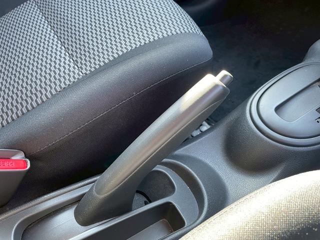 マーチ Ｘ　Ｖセレクション　ワンオーナー　禁煙車　純正オーディオ　タナベダウンサス（純正サス積込）（40枚目）