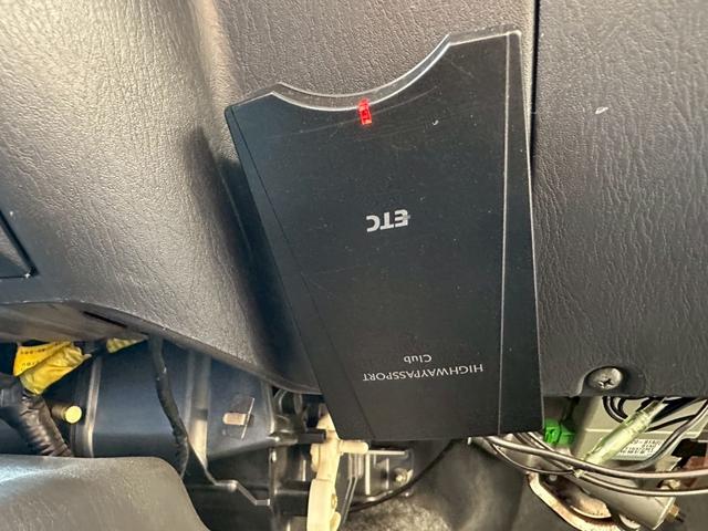 ジムニー ＸＧ　３インチアップ　異色全塗装　社外ナビ　ＥＴＣ（4枚目）