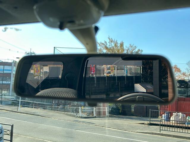 ジムニー ＸＧ　３インチアップ　異色全塗装　社外ナビ　ＥＴＣ（7枚目）