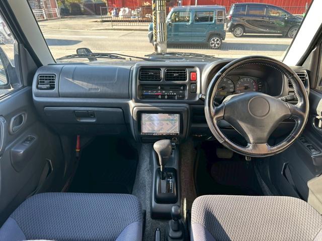 ジムニー ＸＧ　３インチアップ　異色全塗装　社外ナビ　ＥＴＣ（9枚目）