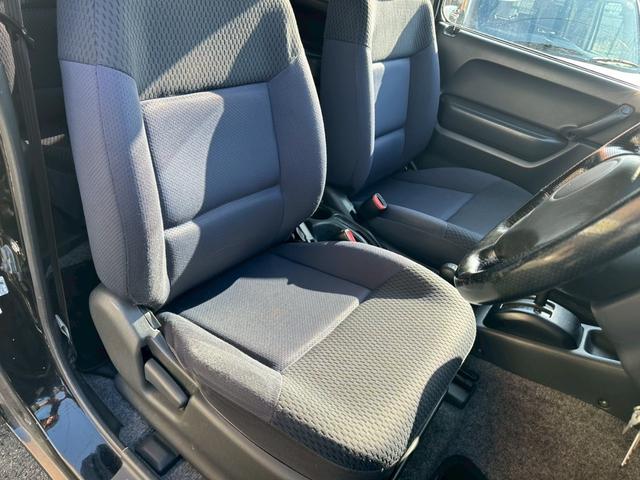 ジムニー ＸＧ　３インチアップ　異色全塗装　社外ナビ　ＥＴＣ（11枚目）