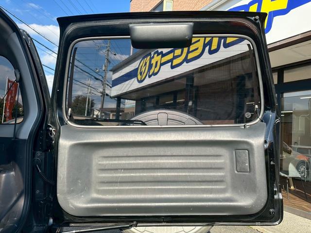 ジムニー ＸＧ　３インチアップ　異色全塗装　社外ナビ　ＥＴＣ（20枚目）