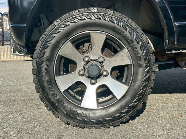 ジムニー ＸＧ　３インチアップ　異色全塗装　社外ナビ　ＥＴＣ（38枚目）