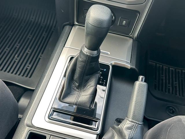 ランドクルーザープラド ＴＸ　ワンオーナー　ムーンルーフ　純正ナビ　　ブラックルーフレール　クリアランスソナー　バックカメラ　ＥＴＣ（13枚目）