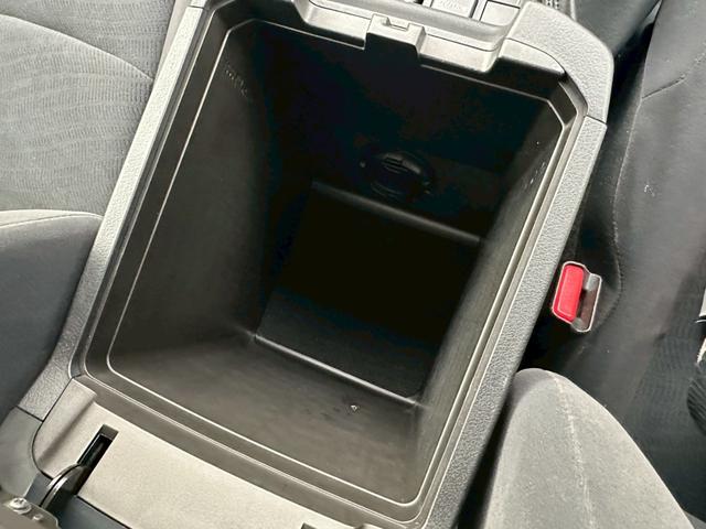 ランドクルーザープラド ＴＸ　ワンオーナー　ムーンルーフ　純正ナビ　　ブラックルーフレール　クリアランスソナー　バックカメラ　ＥＴＣ（16枚目）