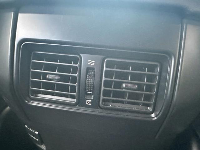 ランドクルーザープラド ＴＸ　ワンオーナー　ムーンルーフ　純正ナビ　　ブラックルーフレール　クリアランスソナー　バックカメラ　ＥＴＣ（17枚目）