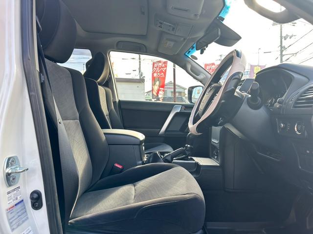 ランドクルーザープラド ＴＸ　ワンオーナー　ムーンルーフ　純正ナビ　　ブラックルーフレール　クリアランスソナー　バックカメラ　ＥＴＣ（25枚目）