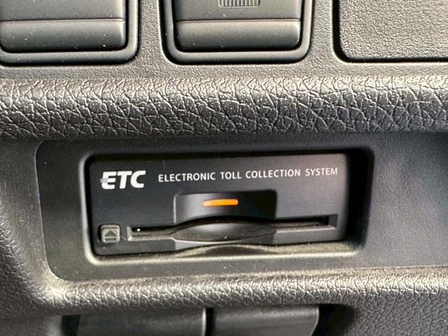 エクストレイル ２０Ｘｉ　ワンオーナー　プロパイロット　全方位カメラ　ブラインドスポットモニター　パーキングアシスト　純正ナビ　フルセグＴＶ（5枚目）