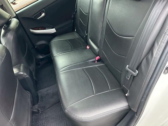 プリウス Ｓ　１オーナー　禁煙車　純正ナビ　レザーシートカバー　検Ｒ９／３　内装ウッドパネル　コーナーセンサー　ＥＴＣ　Ｂカメラ（28枚目）