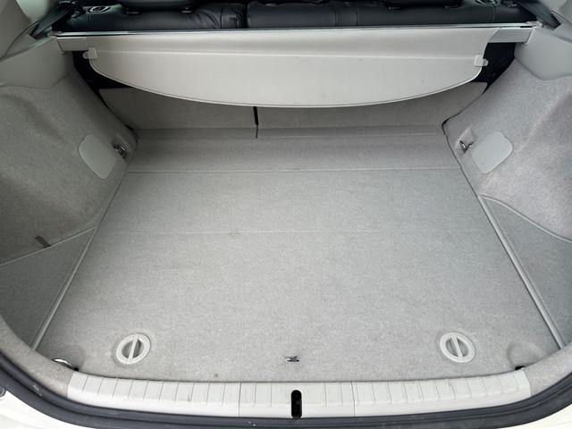 プリウス Ｓ　１オーナー　禁煙車　純正ナビ　レザーシートカバー　検Ｒ９／３　内装ウッドパネル　コーナーセンサー　ＥＴＣ　Ｂカメラ（30枚目）