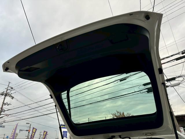 プリウス Ｓ　１オーナー　禁煙車　純正ナビ　レザーシートカバー　検Ｒ９／３　内装ウッドパネル　コーナーセンサー　ＥＴＣ　Ｂカメラ（32枚目）