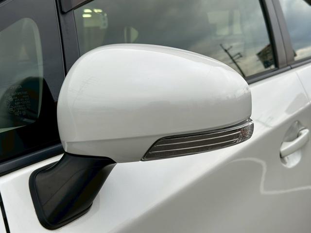 プリウス Ｓ　１オーナー　禁煙車　純正ナビ　レザーシートカバー　検Ｒ９／３　内装ウッドパネル　コーナーセンサー　ＥＴＣ　Ｂカメラ（34枚目）