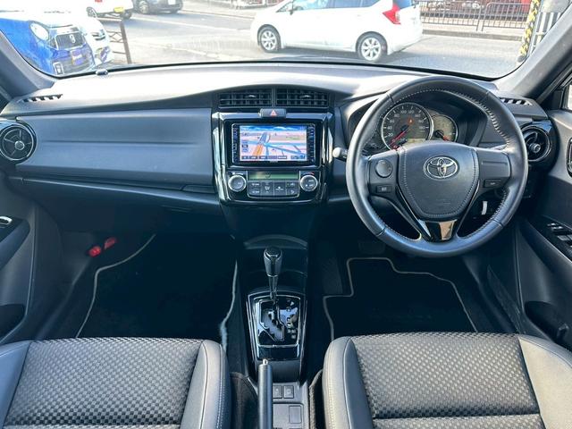 カローラフィールダー 1.5G ダブルバイビー ナビ オプションAW ワンオーナー 禁煙車(2枚目)
