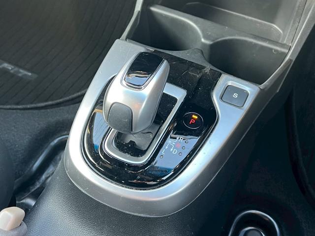 フィットハイブリッド ハイブリッド・モデューロスタイル ホンダセンシング ナビ Bカメラ ETC 禁煙車 LED(7枚目)