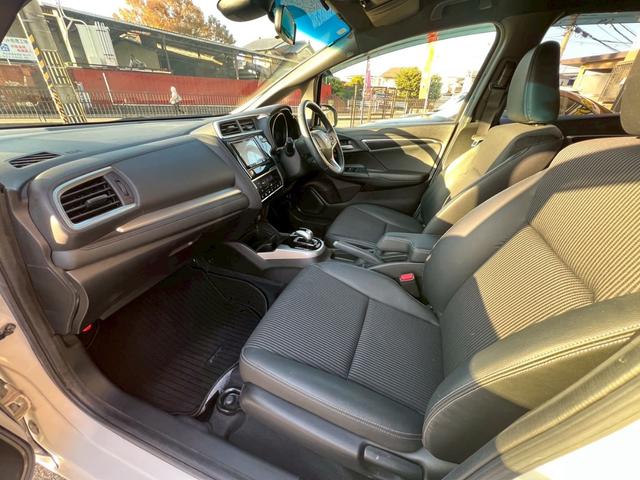 フィットハイブリッド ハイブリッド・モデューロスタイル ホンダセンシング ナビ Bカメラ ETC 禁煙車 LED(15枚目)