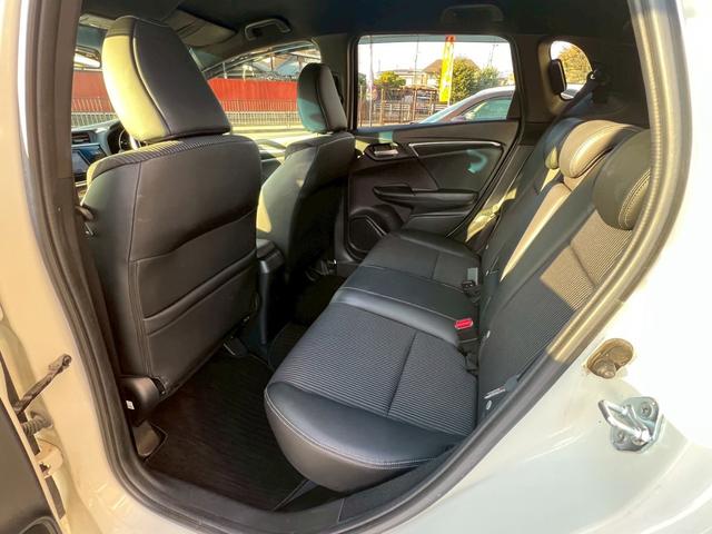 フィットハイブリッド ハイブリッド・モデューロスタイル ホンダセンシング ナビ Bカメラ ETC 禁煙車 LED(16枚目)